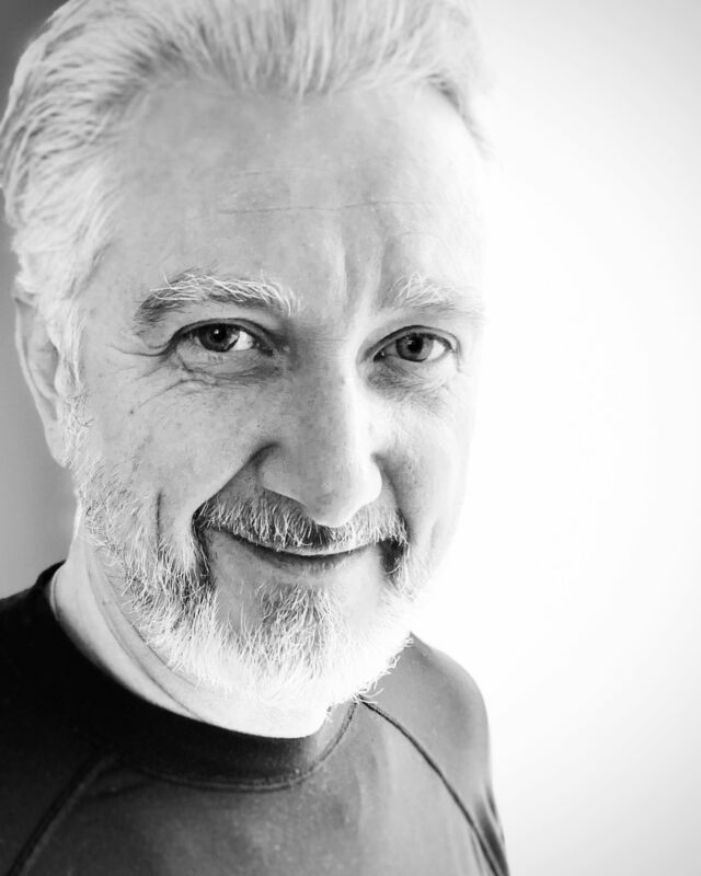 Paolo #ritratticosi #ritratto #ritratti_italiani #ritrattobiancoenero #shotoniphone #naturalight #blackandwhite #bnw #biancoenerophoto #bnwphotography #portraitphotography #man #ritrattofotografico #biancoenero #iambattaini