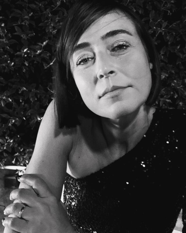 Alice #ritratticosi #ritrattofotografico #ritrattofemminile #portraitmode #bnw #bnwphotography #bnw_captures #biancoenero